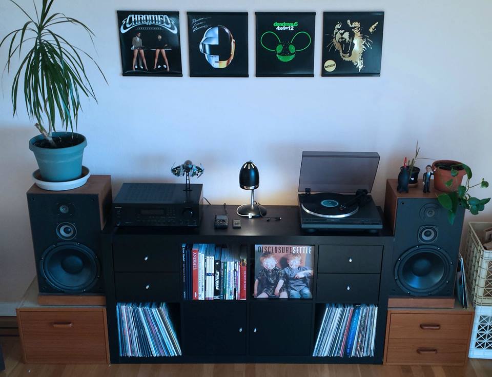 vinyl record display